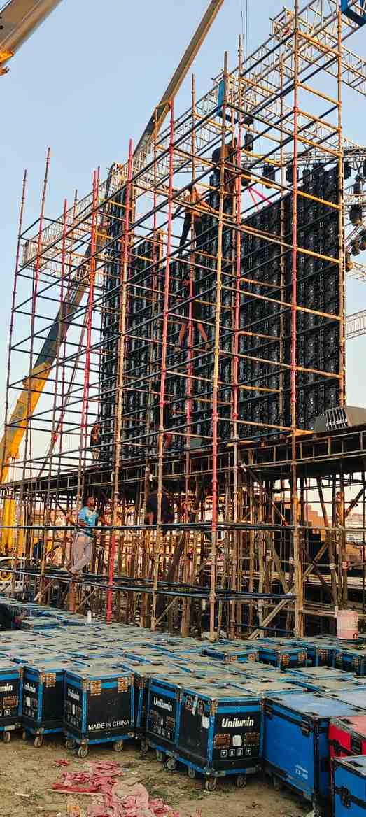 Formwork rental planning with shuttering plates and support props