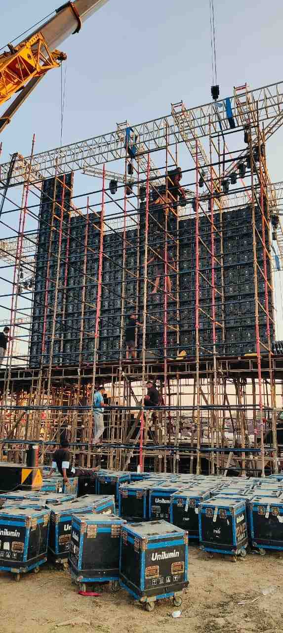 Cuplock scaffolding used for building elevation access